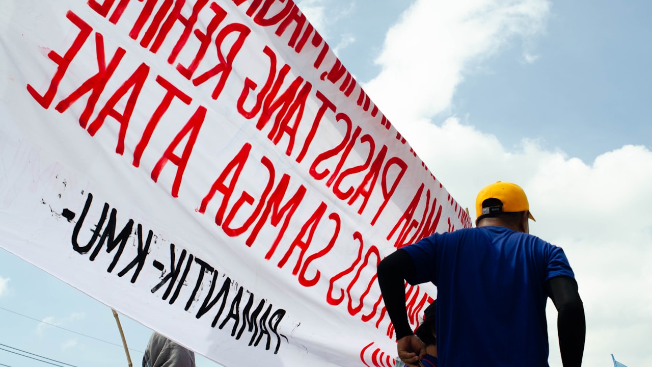 Radiant Revolution: Transform Your Hair Game with Highlight Wigs